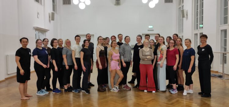 Der Volkstanzkurs im WiSe 25/26 hat begonnen!